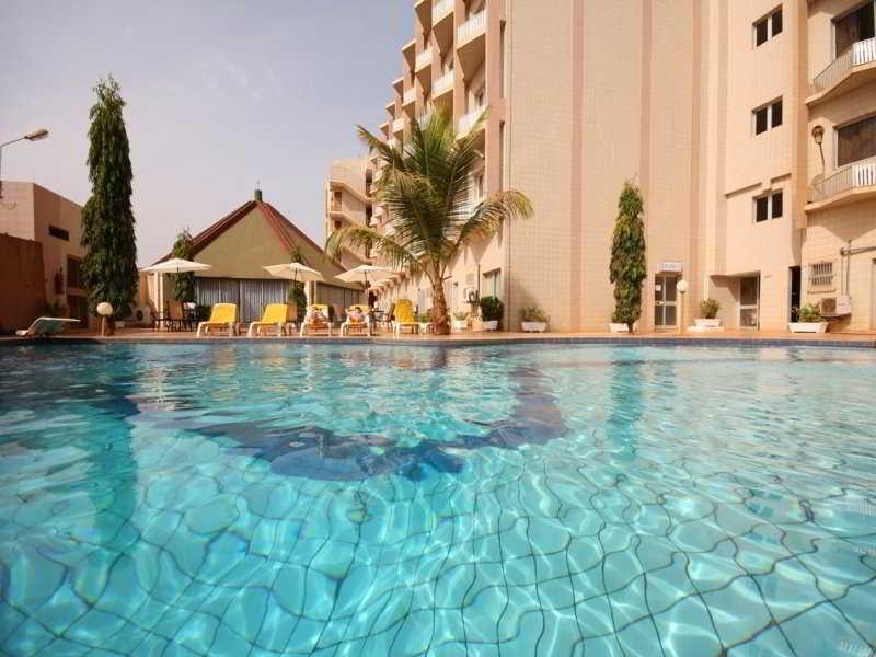 Acropole Hotel Cotonou Bagian luar foto