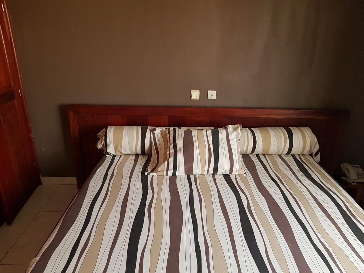 Acropole Hotel Cotonou Bagian luar foto