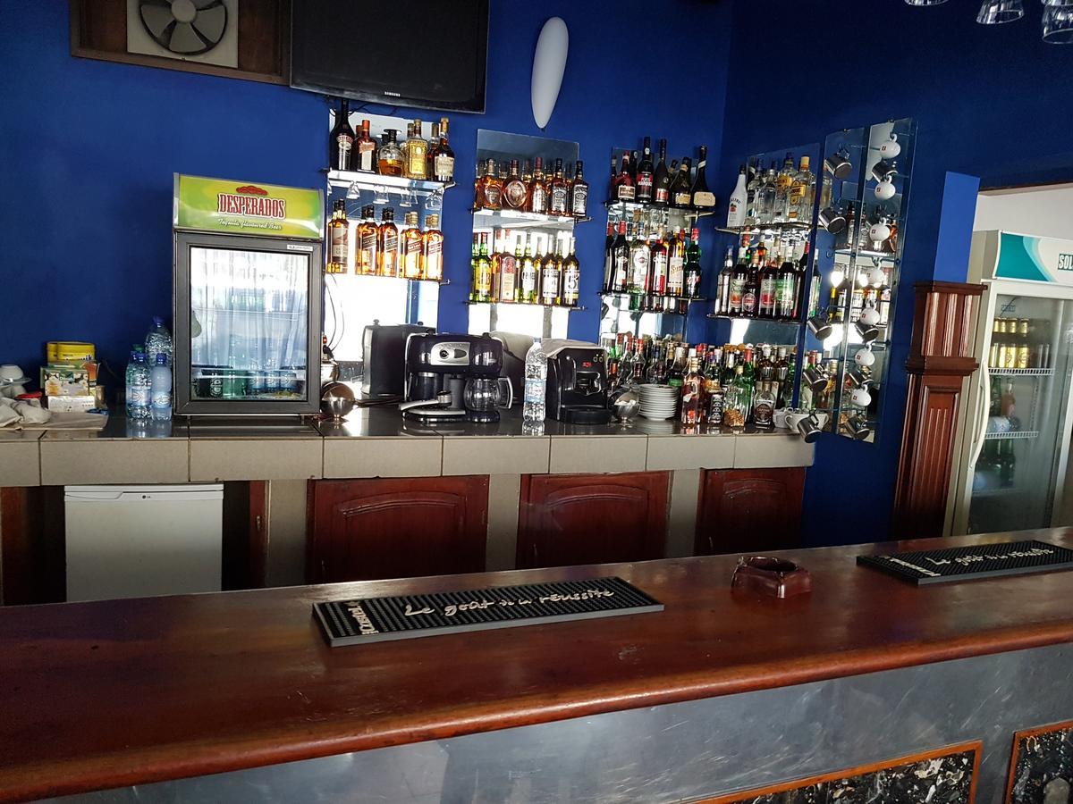 Acropole Hotel Cotonou Bagian luar foto